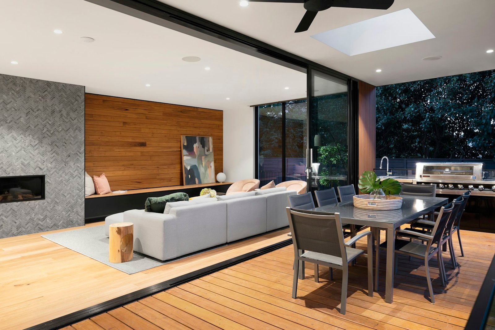 Open-plan extension with skylight