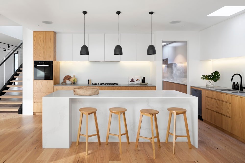 Fitted kitchen with island